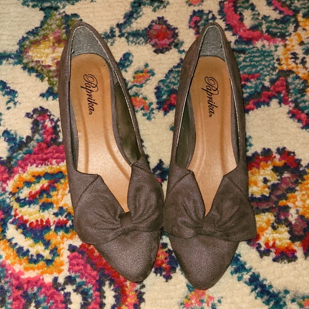 Precious kitten heels!